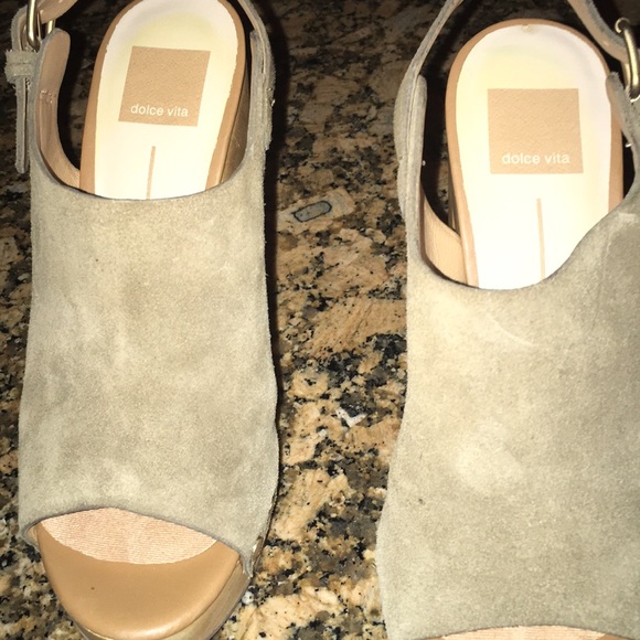 Shoes - Picture 1 of 2